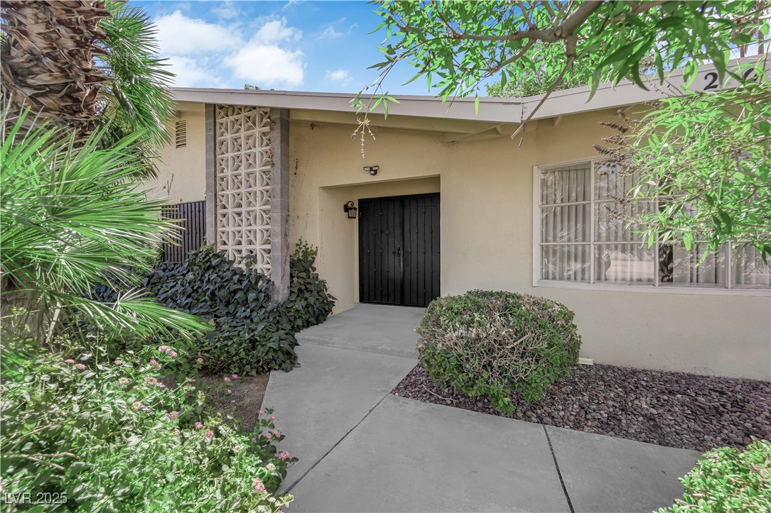 Properties 4 2105 Silver Avenue