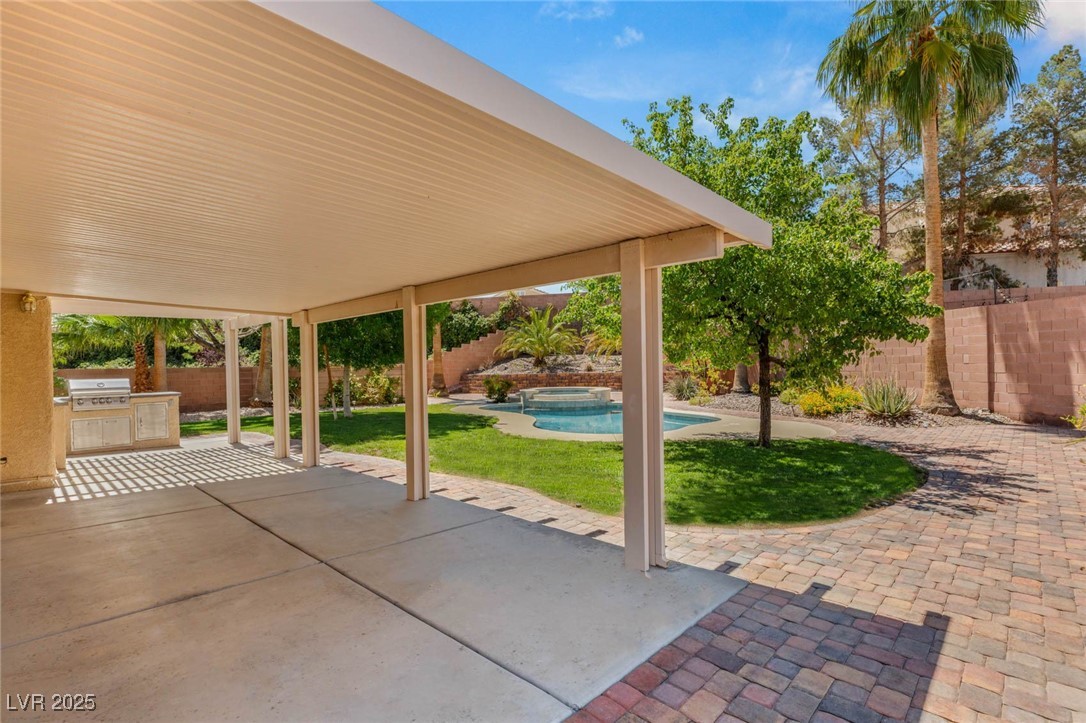 215 Sunlight Peak Street, Henderson, Nevada image 28
