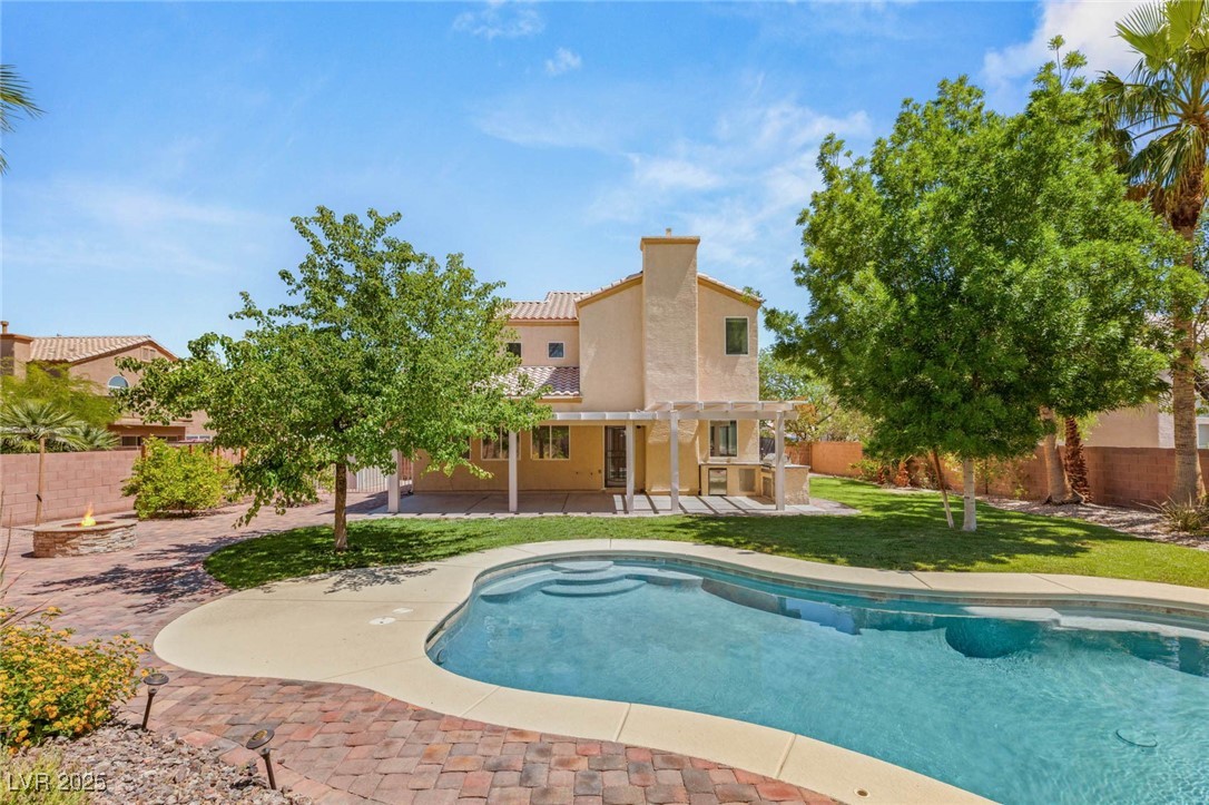 215 Sunlight Peak Street, Henderson, Nevada image 3
