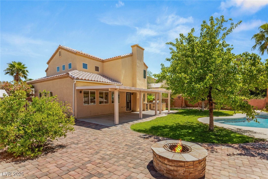 215 Sunlight Peak Street, Henderson, Nevada image 4