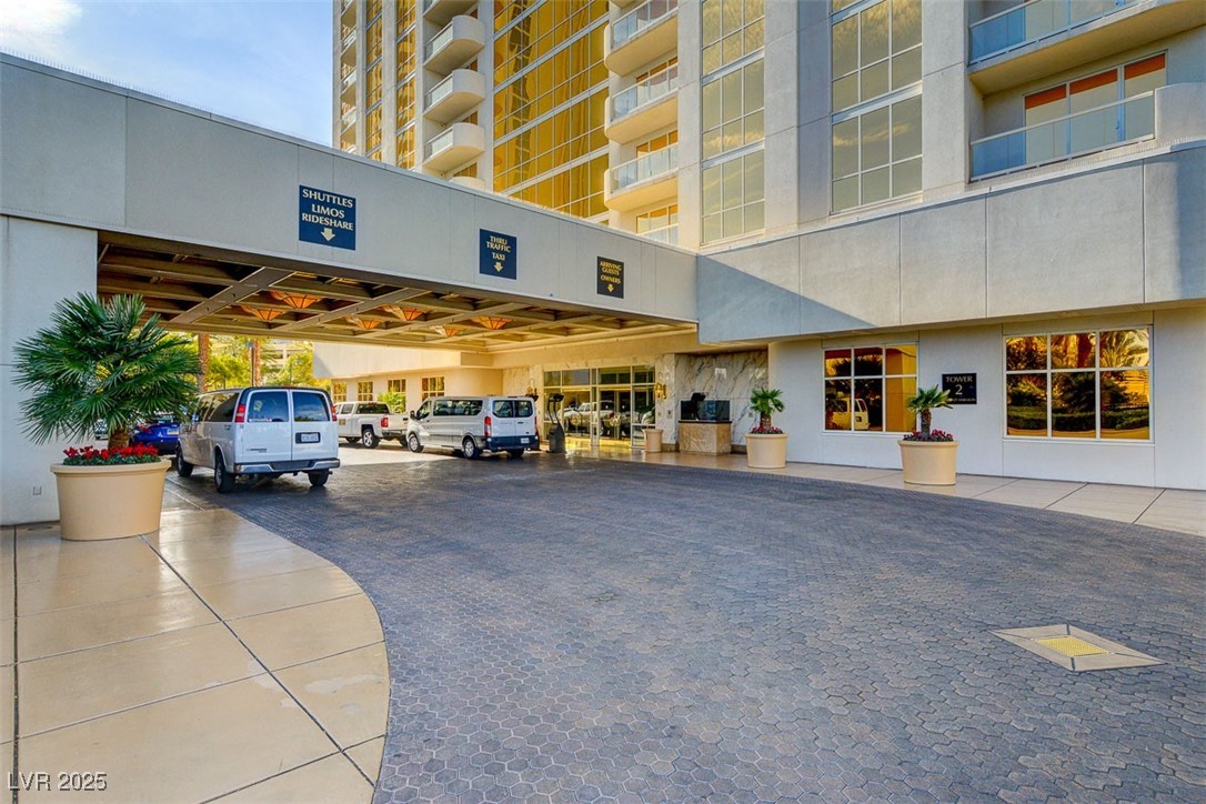 135 E Harmon Avenue 3514