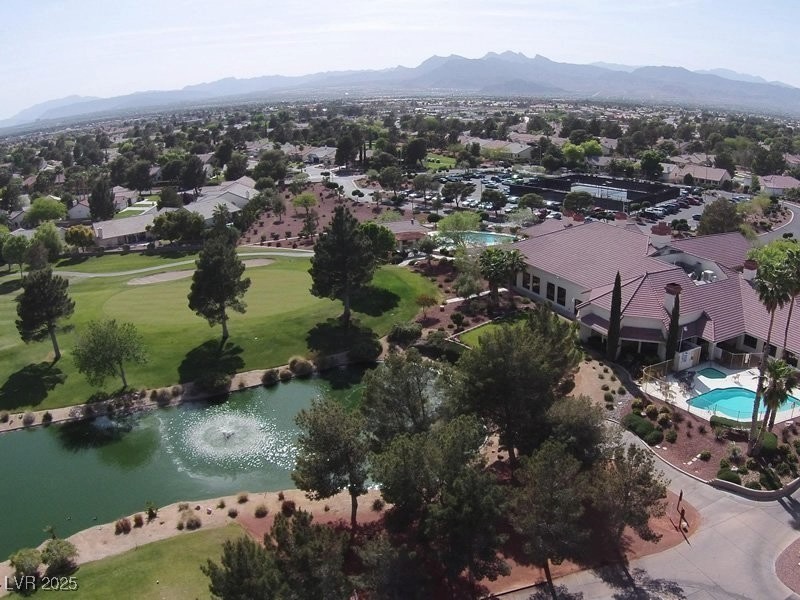4833 Lawnwood Court