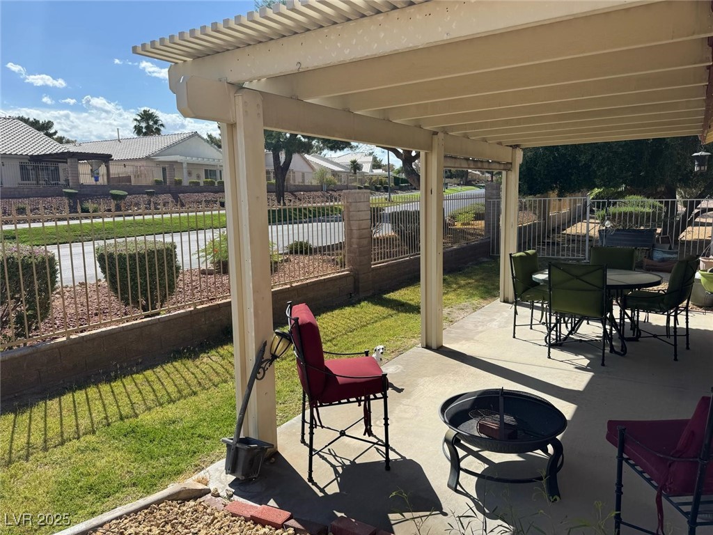4833 Lawnwood Court