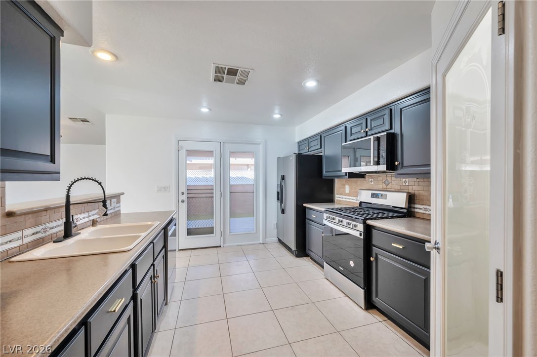 9383 Borough Park Street