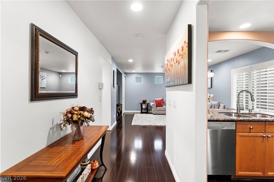 9128 Entrancing Avenue