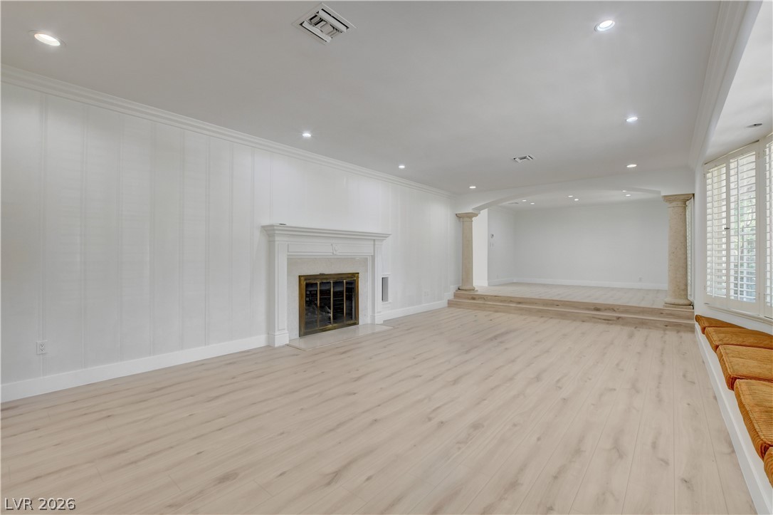 2001 Silver Avenue