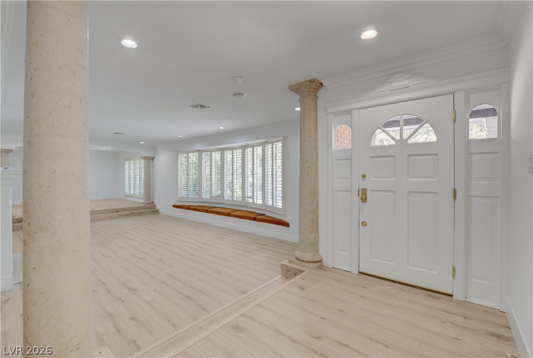 2001 Silver Avenue