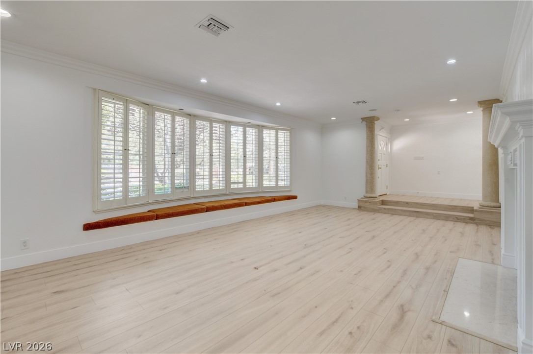 2001 Silver Avenue
