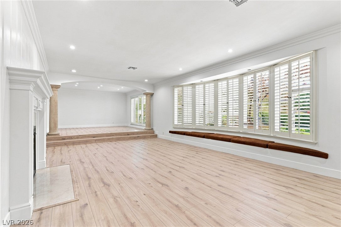 2001 Silver Avenue