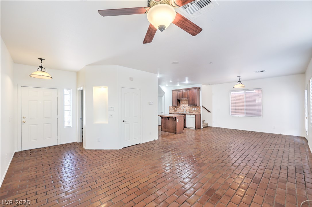 8928 NAUTILUS VISTA Court