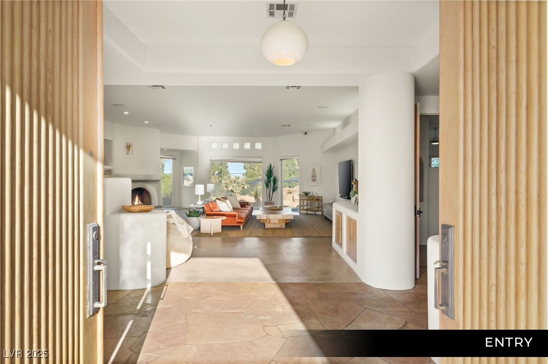 Properties 3 2760 Montessouri Street