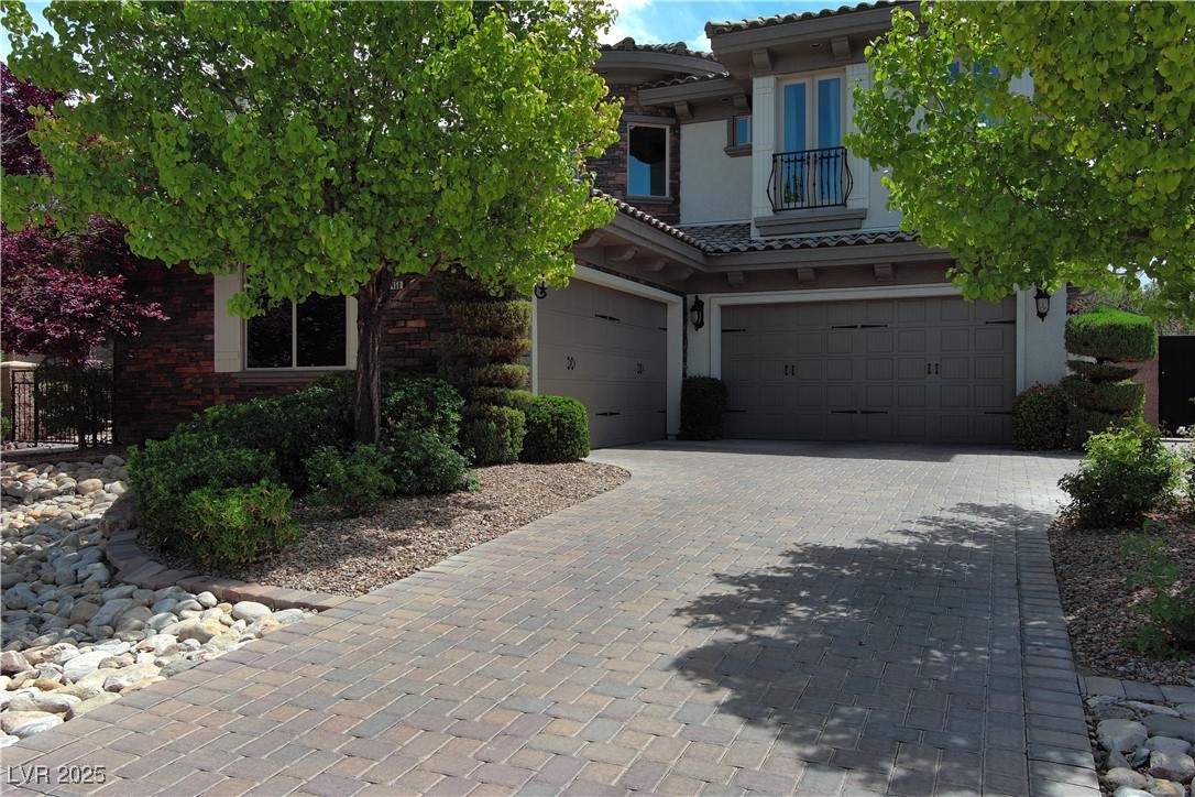 4450 Palisades Canyon Circle