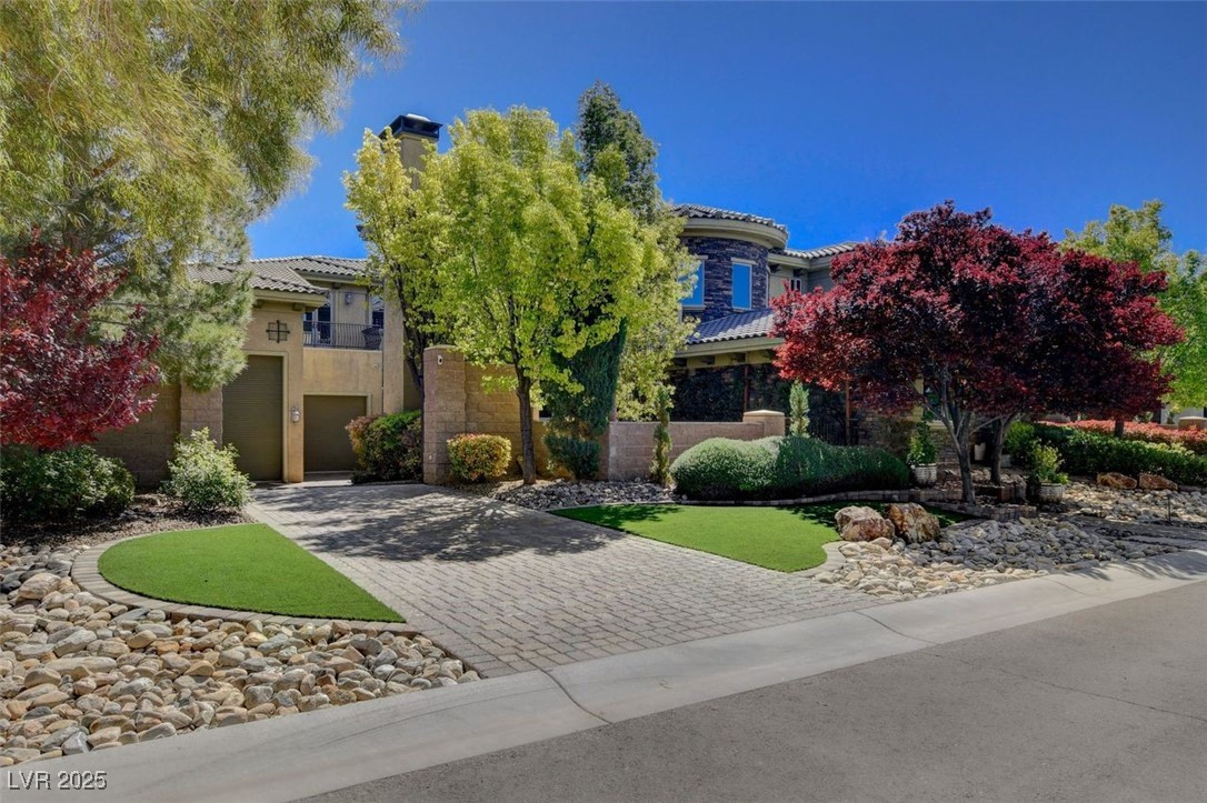 4450 Palisades Canyon Circle