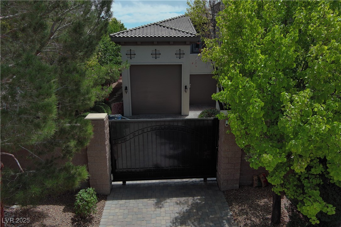 4450 Palisades Canyon Circle
