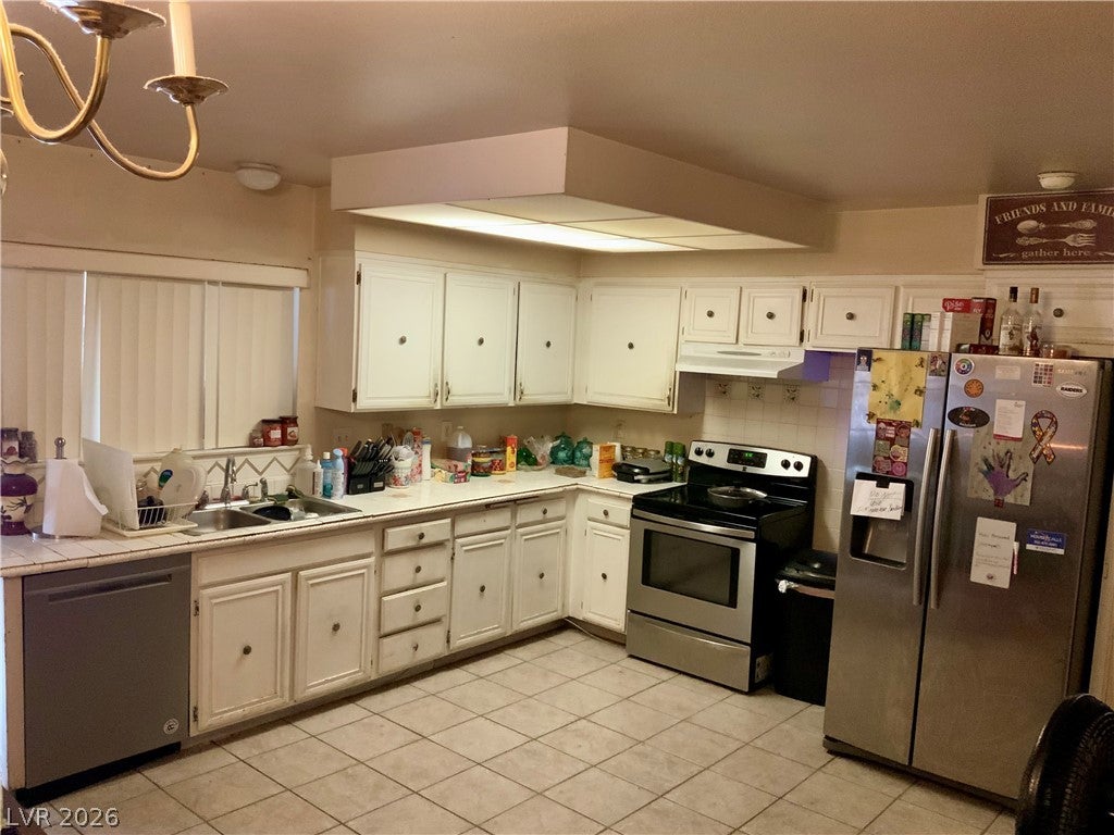 3533 Moraga Drive