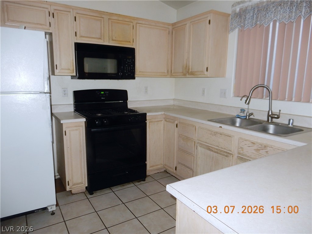 4339 Coyote Crest Court
