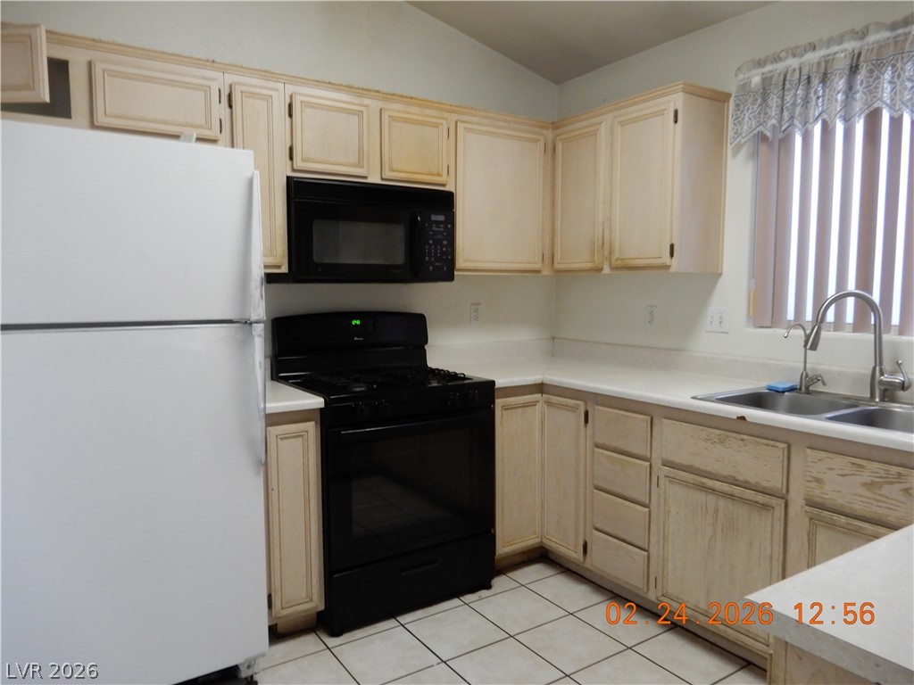 4339 Coyote Crest Court