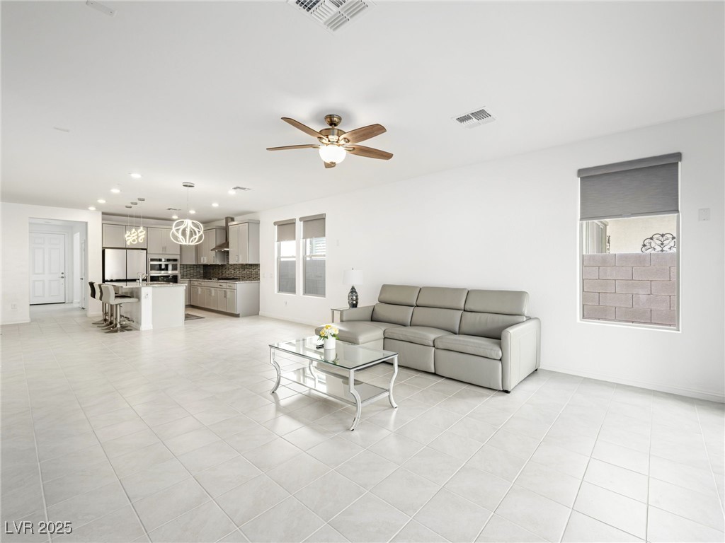 North Las Vegas, Nevada 89086, United States, 2 Bedrooms Bedrooms, ,2 BathroomsBathrooms,Residential,Active,84935