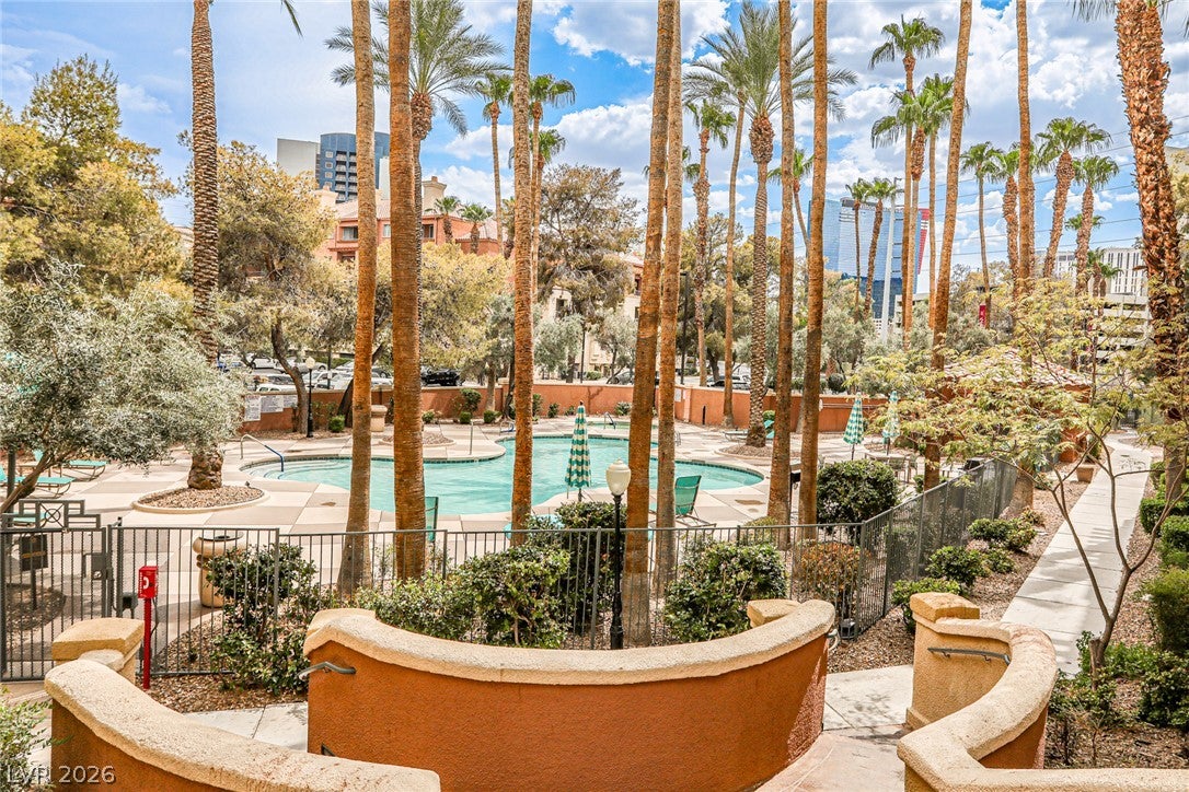 210 E Flamingo Road 126