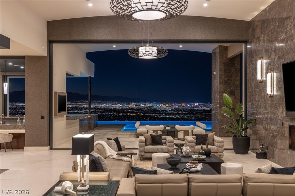 Photo of 3 Heavens Edge Court, Henderson, NV 89012 (MLS # 2767725)