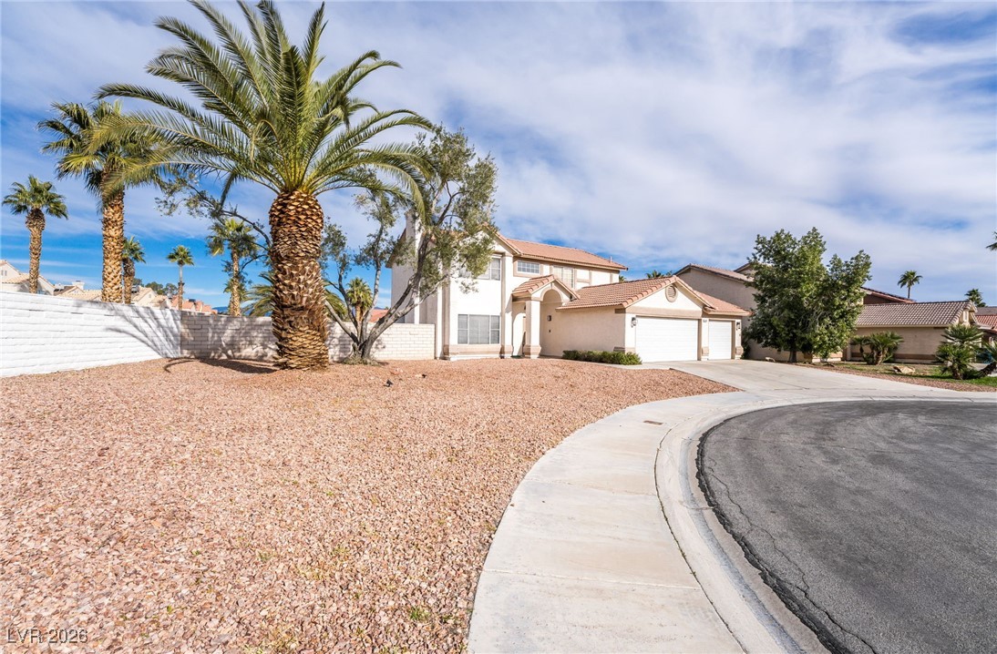 6584 Moonshadow Circle