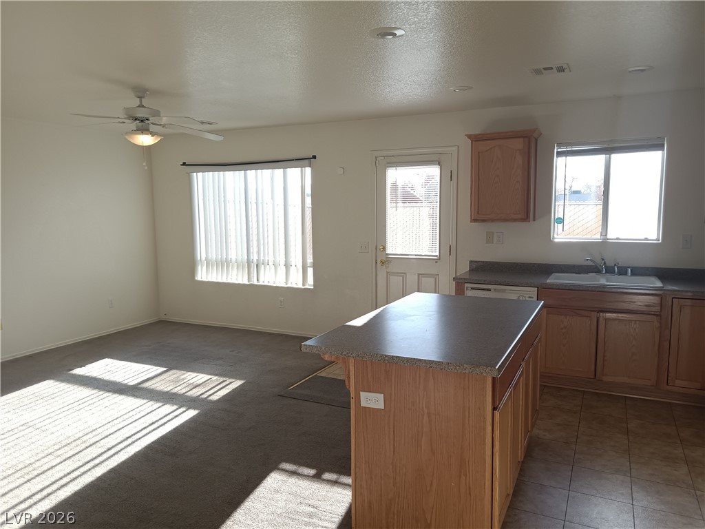 1250 E Bourbon Street 4