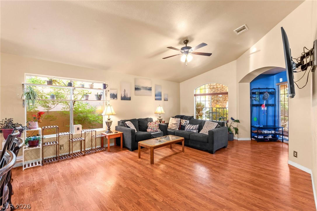 1053 Armillaria Street