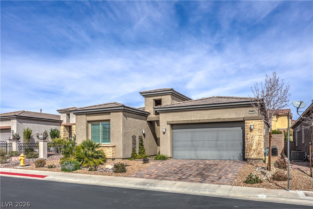 9068 Golden Crow Avenue