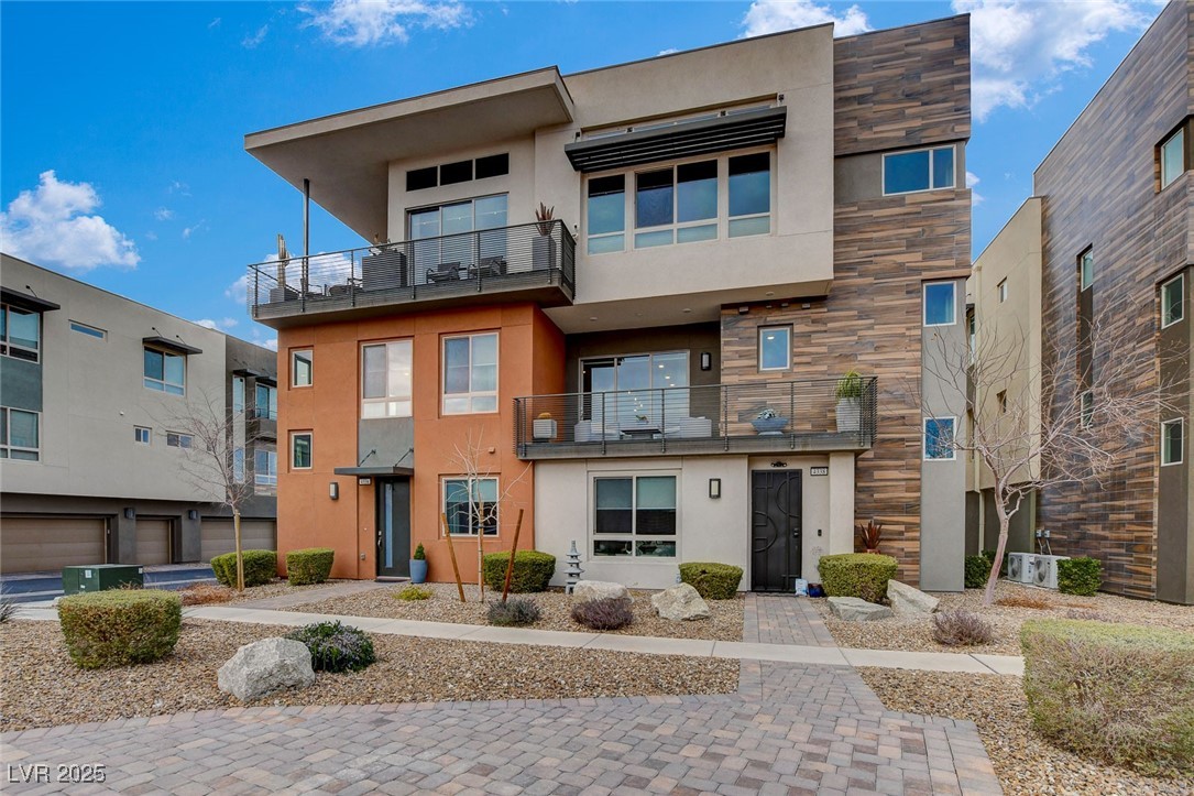 Properties 2 4336 Guava Court N/A