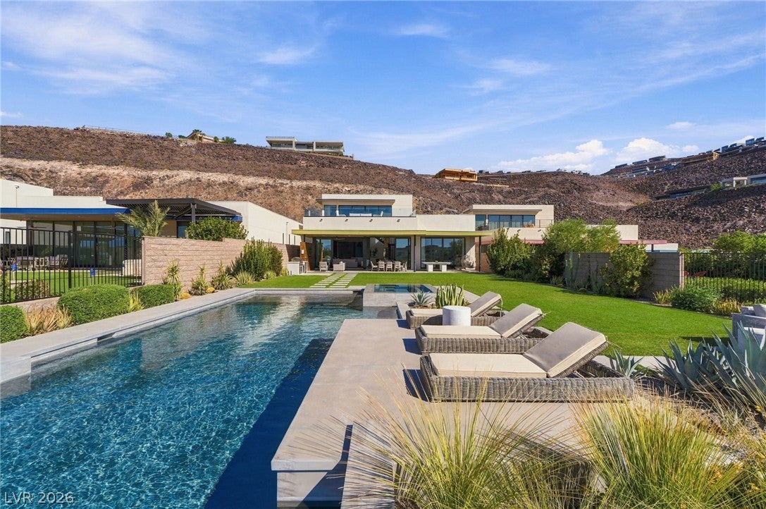 523 Serenity Point Drive