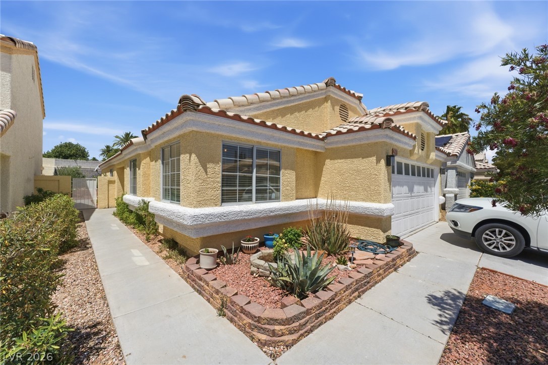 2313 Diamondback Drive