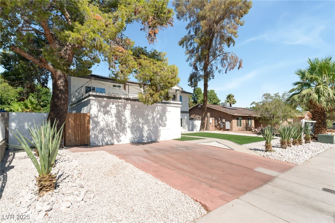 2793 Artic Street