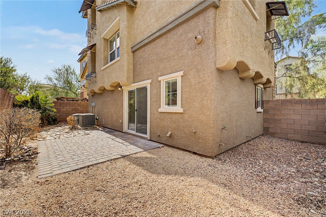10446 Wildflower Gully Street