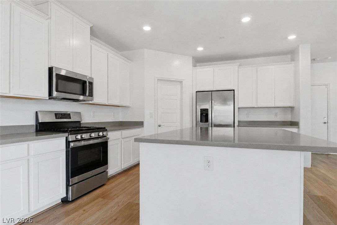 1623 Dakota Group Avenue