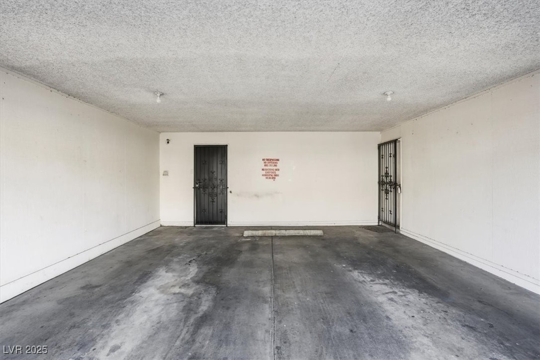 Las Vegas, Nevada 89119, United States, 2 Bedrooms Bedrooms, ,1 BathroomBathrooms,Residential,Active,255045