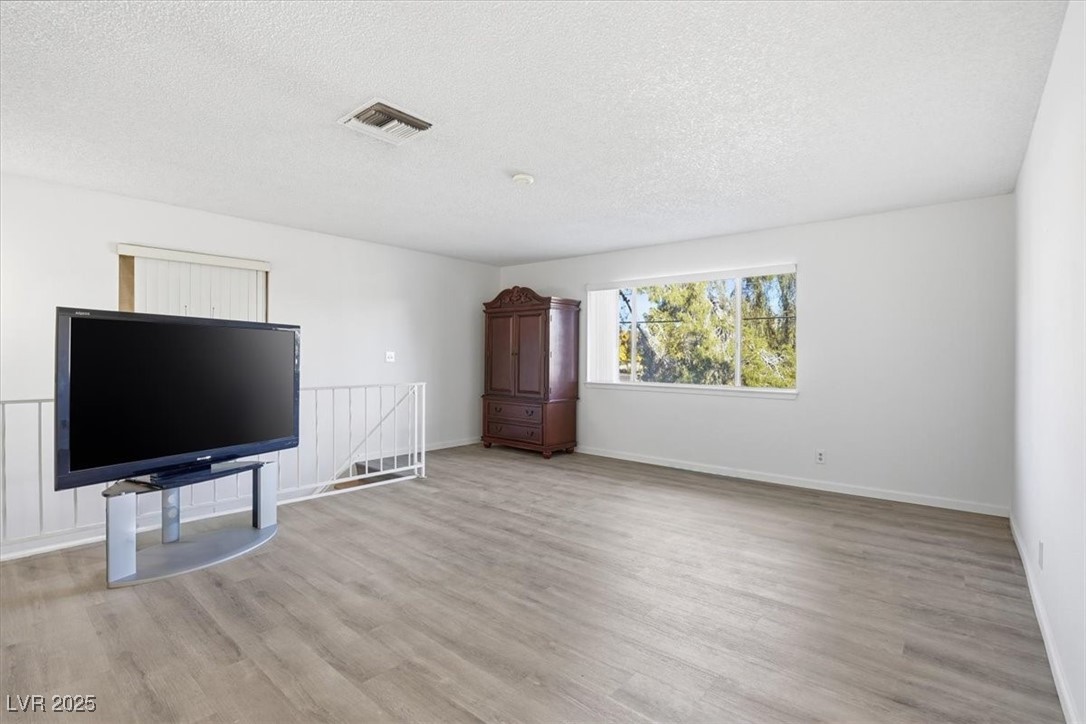 Las Vegas, Nevada 89119, United States, 2 Bedrooms Bedrooms, ,1 BathroomBathrooms,Residential,Active,255045