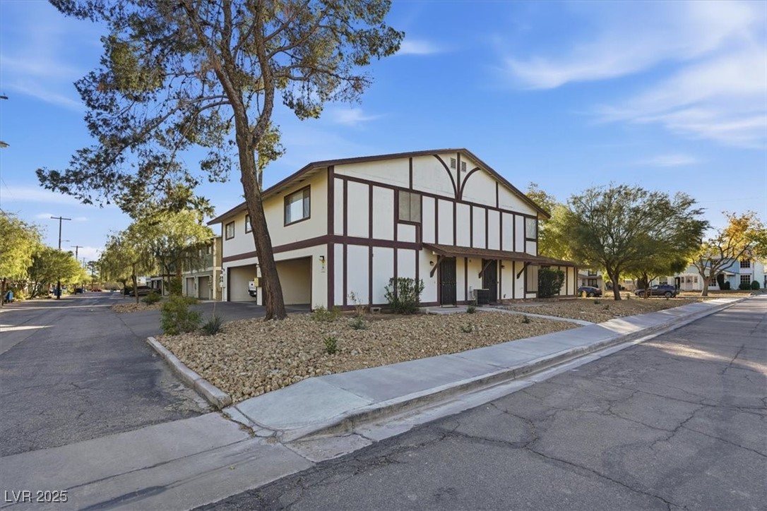 Las Vegas, Nevada 89119, United States, 2 Bedrooms Bedrooms, ,1 BathroomBathrooms,Residential,Active,255045