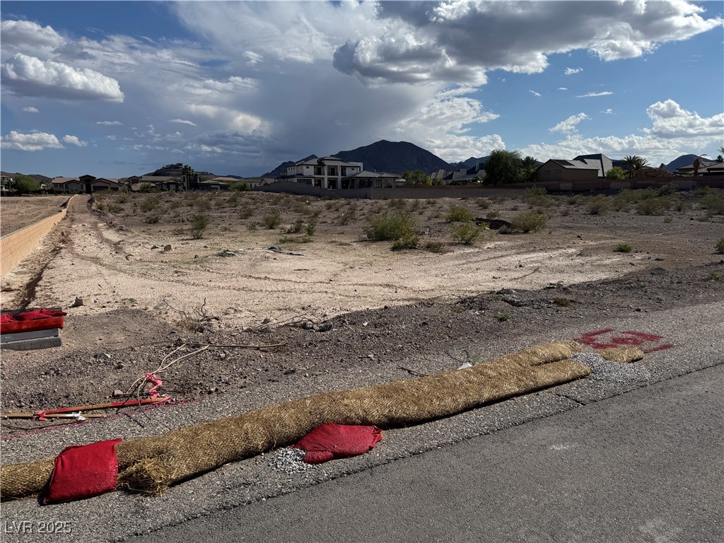 467 Mission Drive, Henderson, Nevada image 2