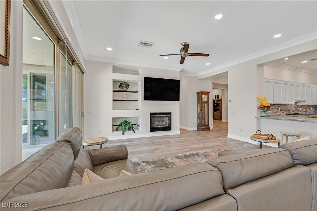 77 Fountainhead Circle