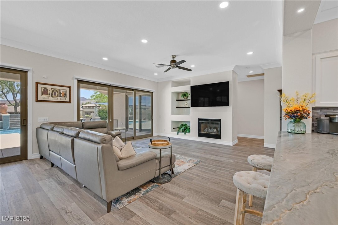 77 Fountainhead Circle