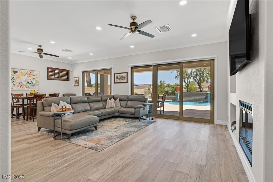 77 Fountainhead Circle