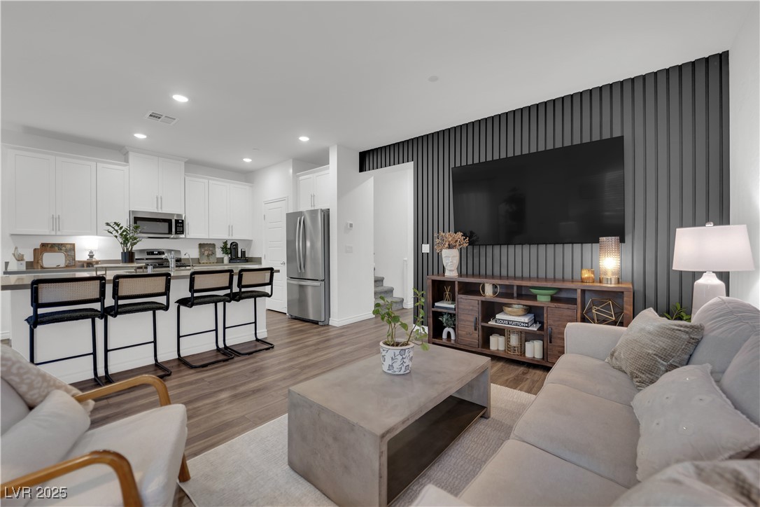 600 N Carriage Hill Drive 1069