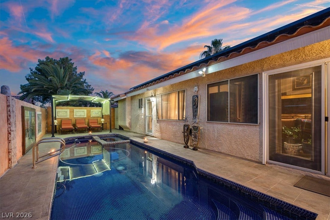 2524 Sunset Beach Lane