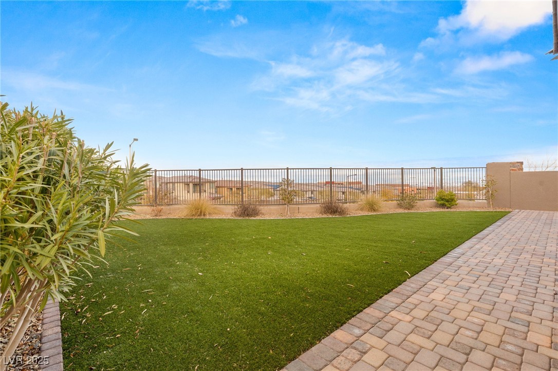 Las Vegas, Nevada 89138, United States, 4 Bedrooms Bedrooms, ,3 BathroomsBathrooms,Residential,Active,114372