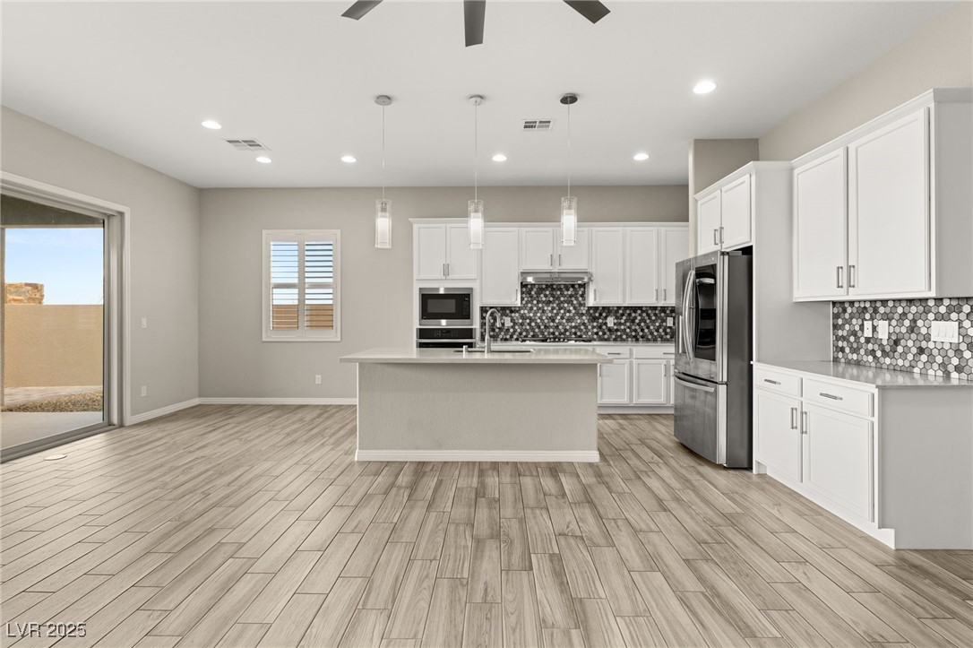 Las Vegas, Nevada 89138, United States, 4 Bedrooms Bedrooms, ,3 BathroomsBathrooms,Residential,Active,114372