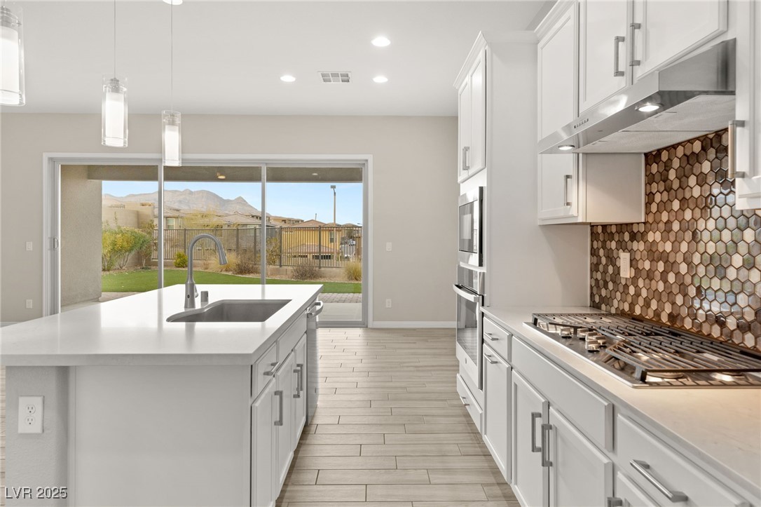 Las Vegas, Nevada 89138, United States, 4 Bedrooms Bedrooms, ,3 BathroomsBathrooms,Residential,Active,114372