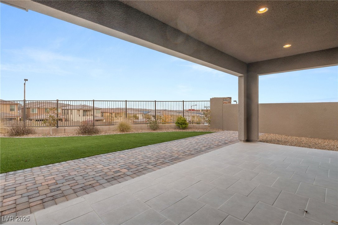 Las Vegas, Nevada 89138, United States, 4 Bedrooms Bedrooms, ,3 BathroomsBathrooms,Residential,Active,114372