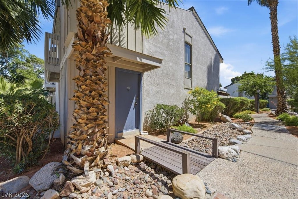 522 Delfern Lane