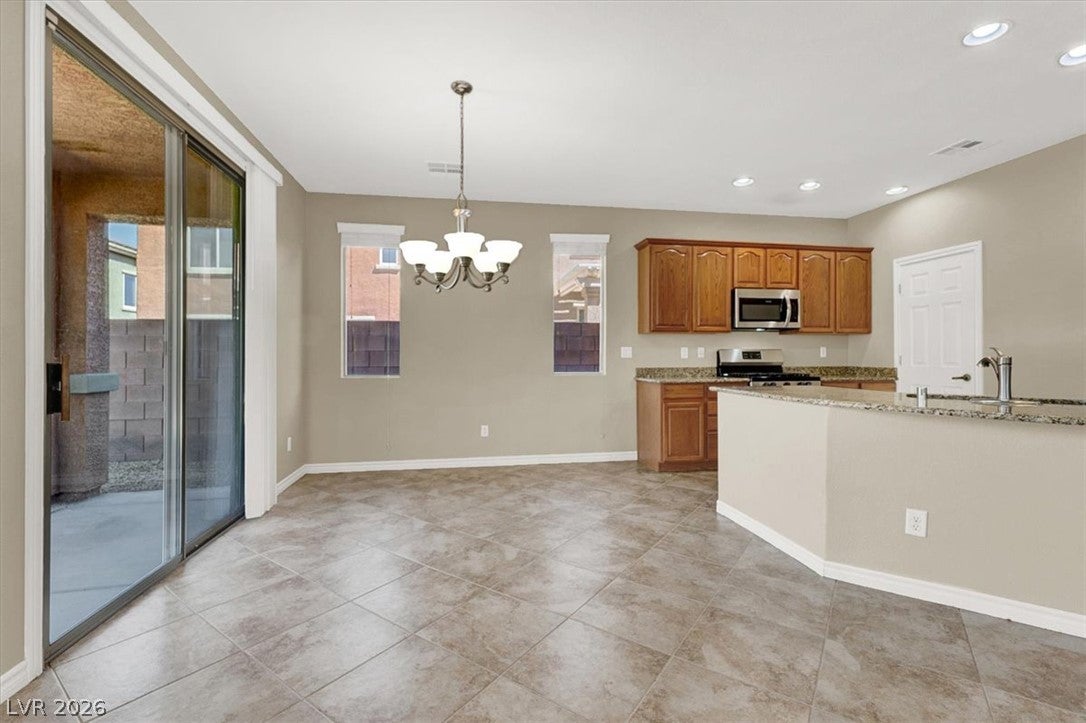 732 RUSTIC DESERT Place