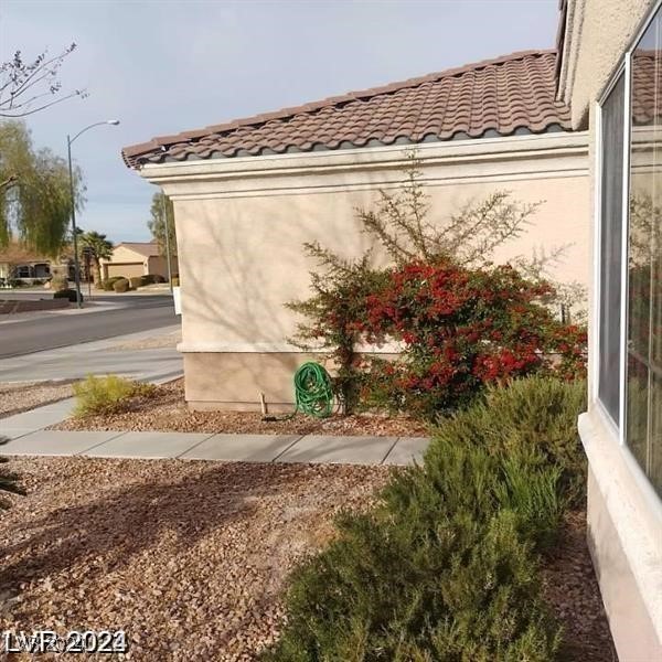 1652 Black Fox Canyon Road